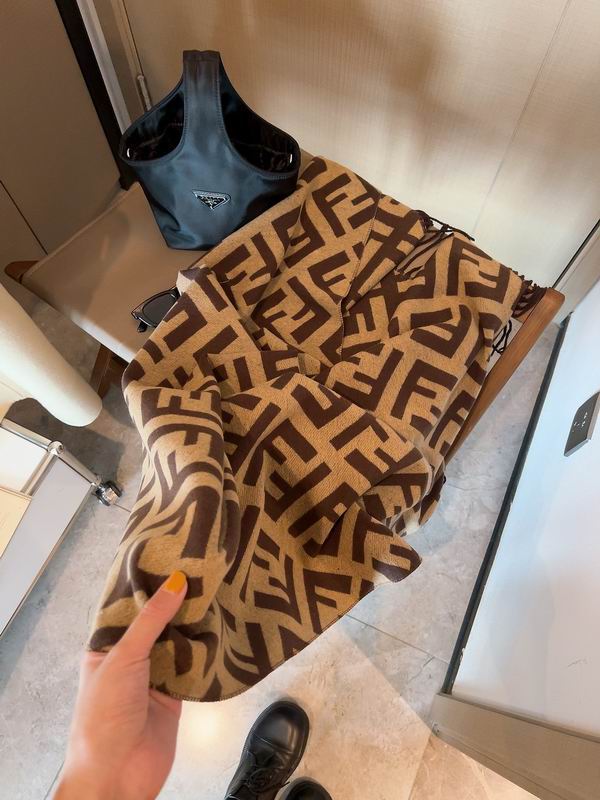Fendi scarf 38X195cm E22 (2)_2560376