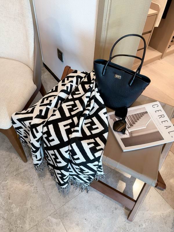 Fendi scarf 63X180cm E (6)