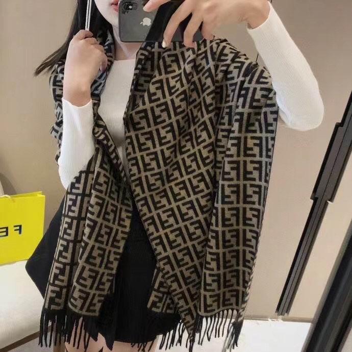 Fendi scarf E (5)