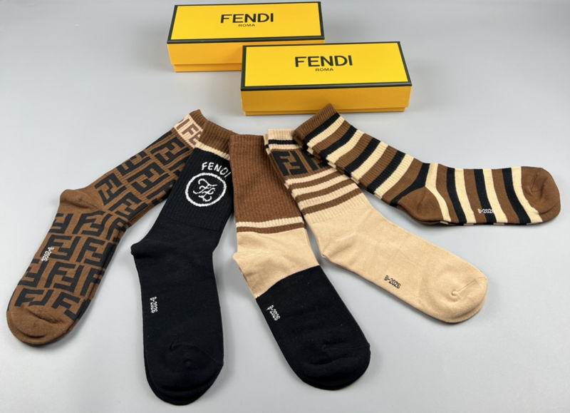 Fendi socks (3)