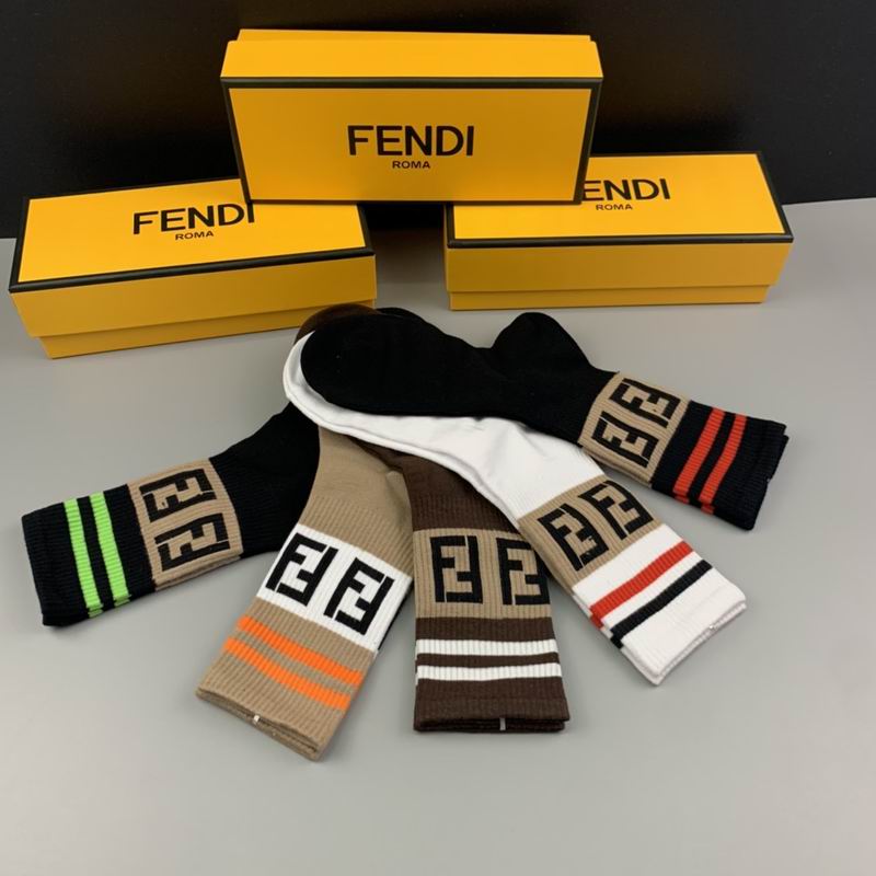 Fendi socks (3)