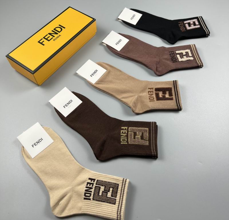 Fendi socks (3)