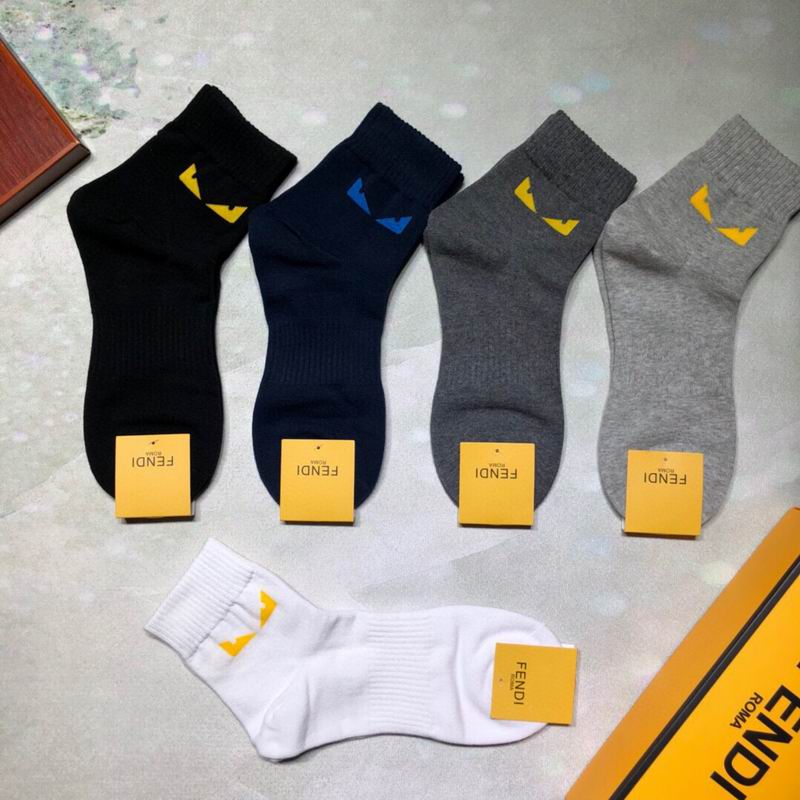 Fendi socks (3)