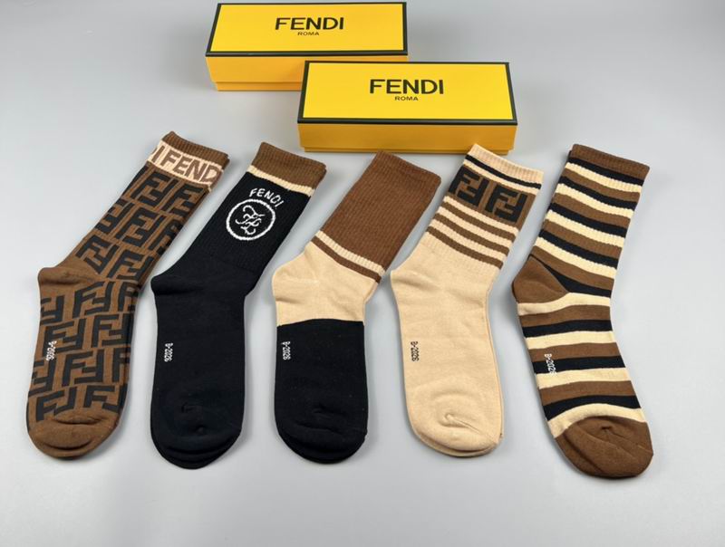 Fendi socks (4)