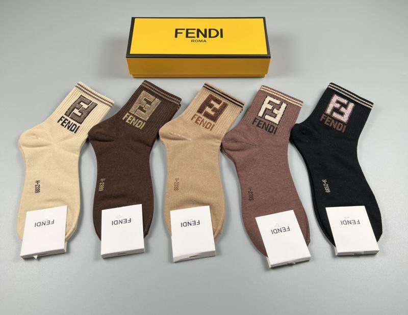 Fendi socks (4)