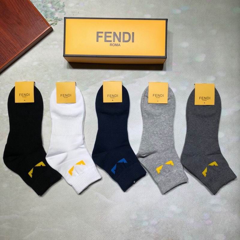 Fendi socks (6)