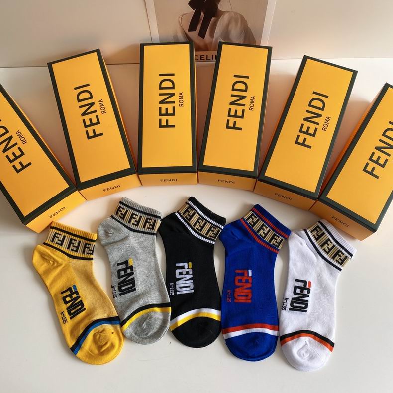 Fendi socks (8)