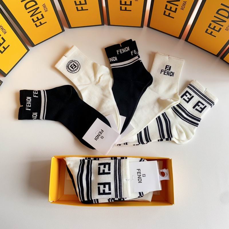 Fendi socks  (1)