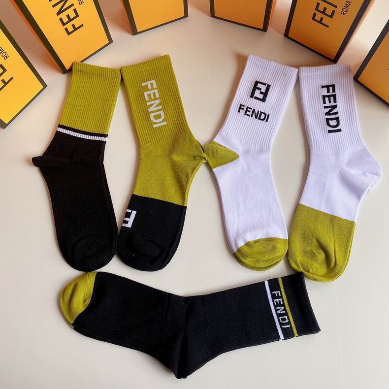 Fendi socks  (2)
