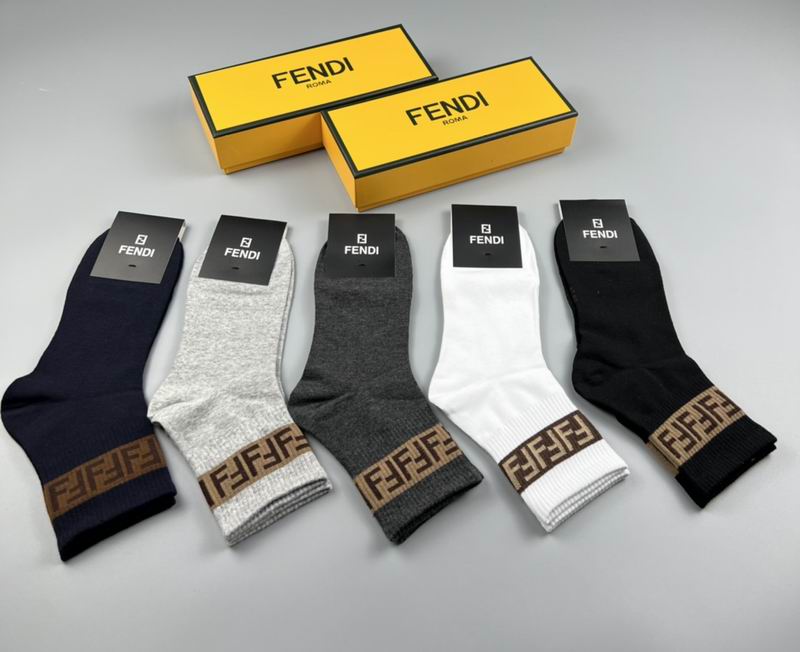 Fendi socks  (2)