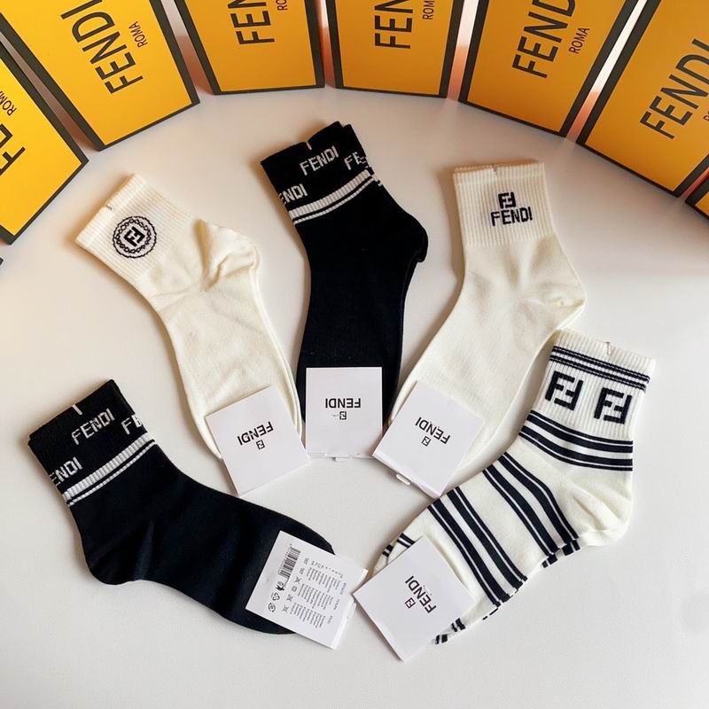Fendi socks  (2)