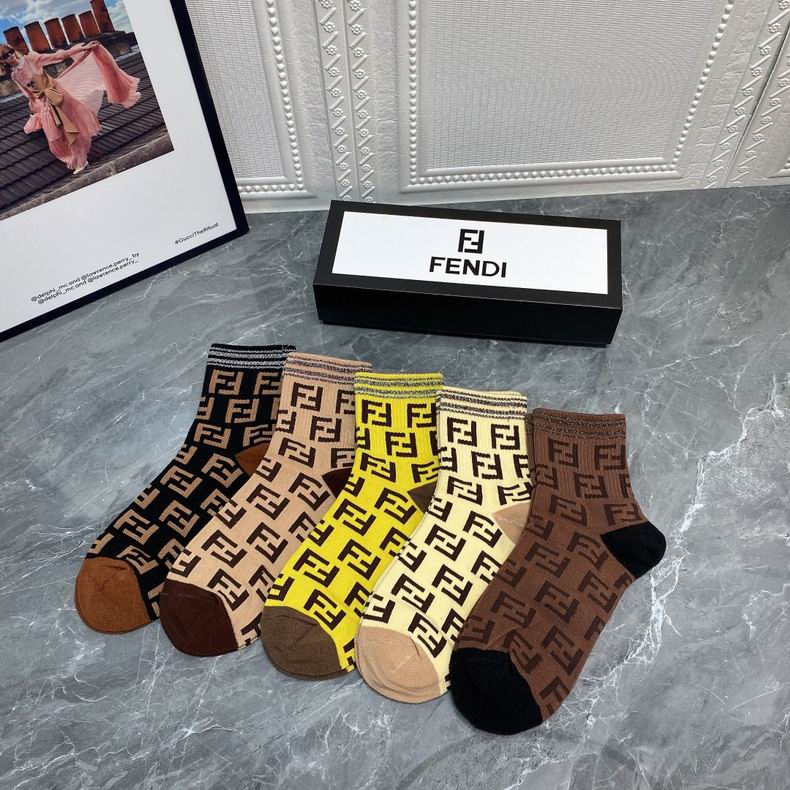 Fendi socks  (2)