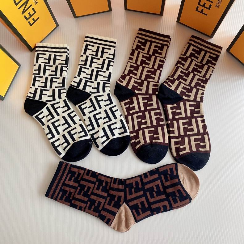 Fendi socks  (2)