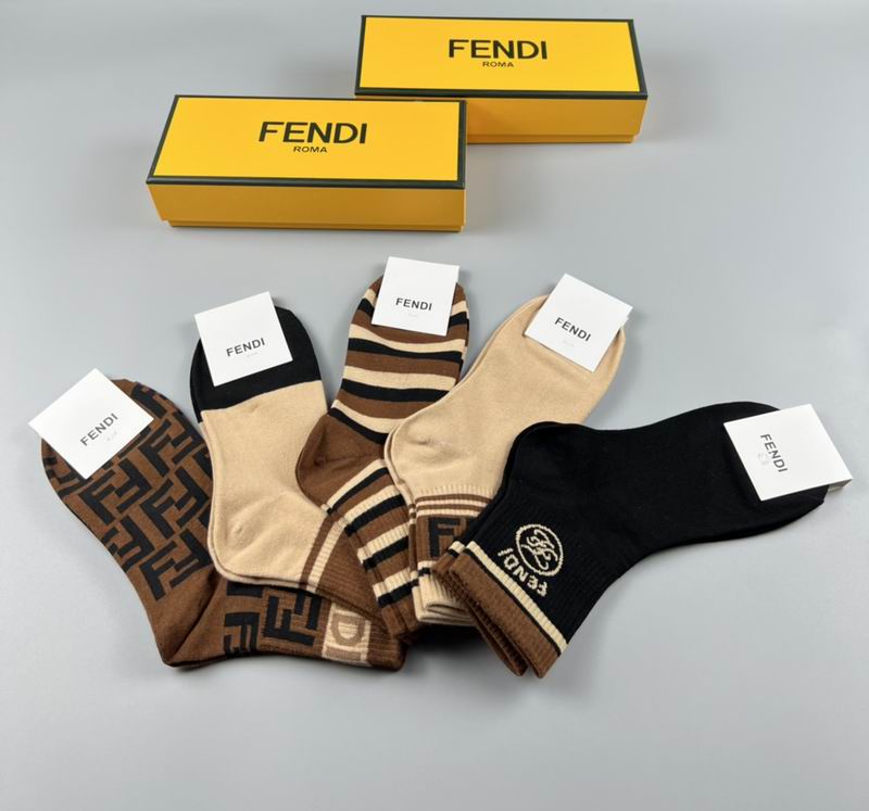 Fendi socks  (2)