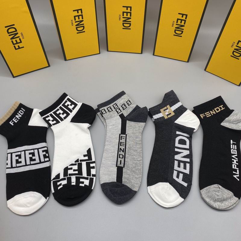 Fendi socks  (2)