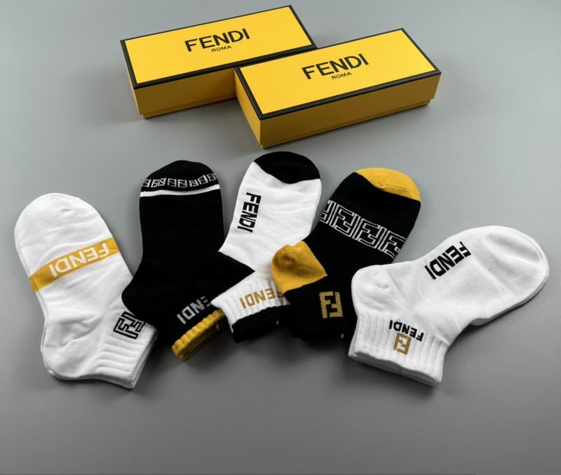 Fendi socks  (2)