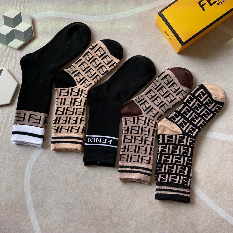 Fendi socks  (3)