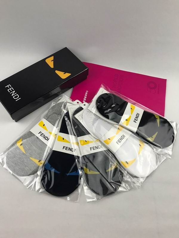 Fendi socks  (3)