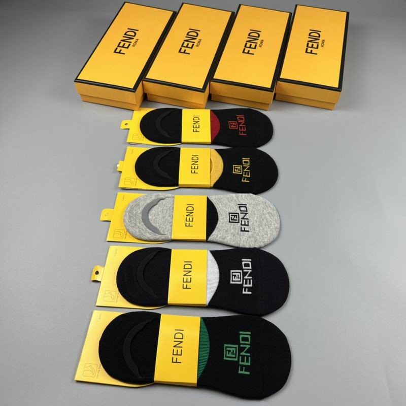 Fendi socks  (3)