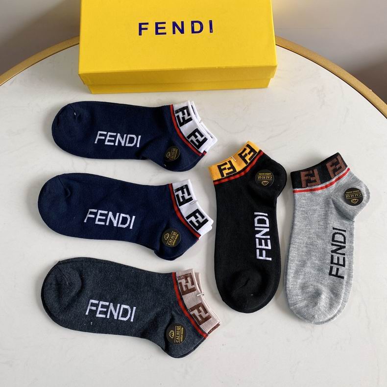 Fendi socks  (3)