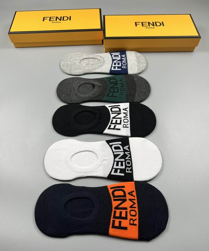 Fendi socks  (3)
