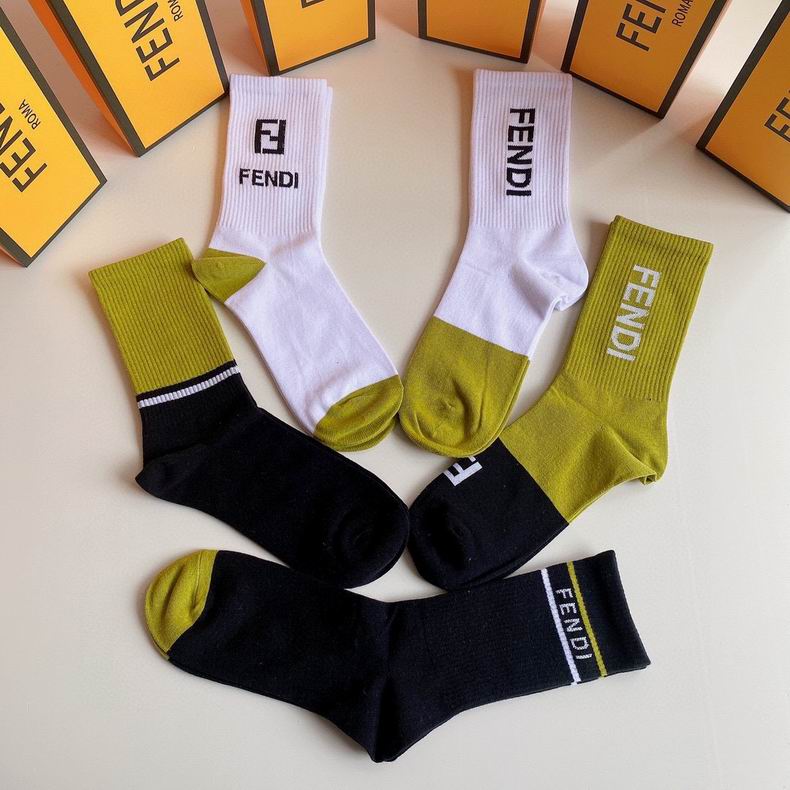 Fendi socks  (4)