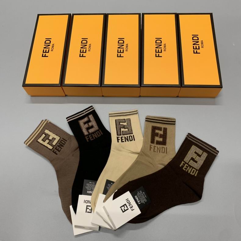 Fendi socks  (4)