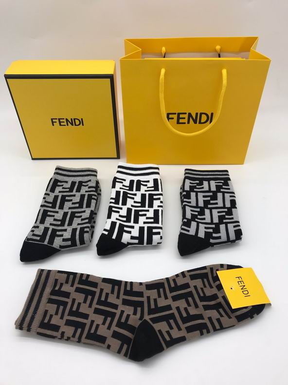 Fendi socks  (4)