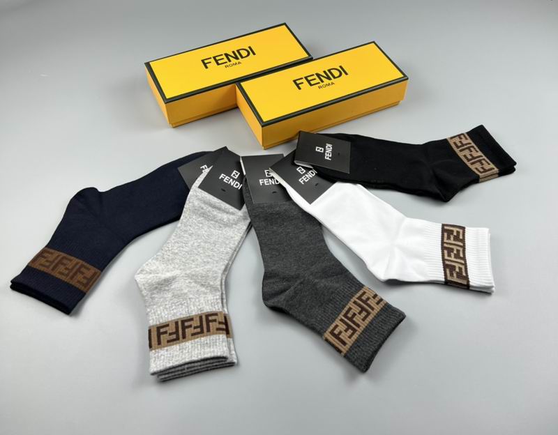 Fendi socks  (4)