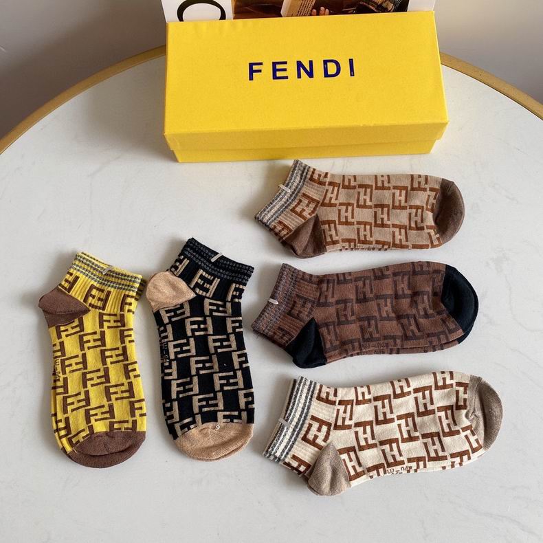 Fendi socks  (4)