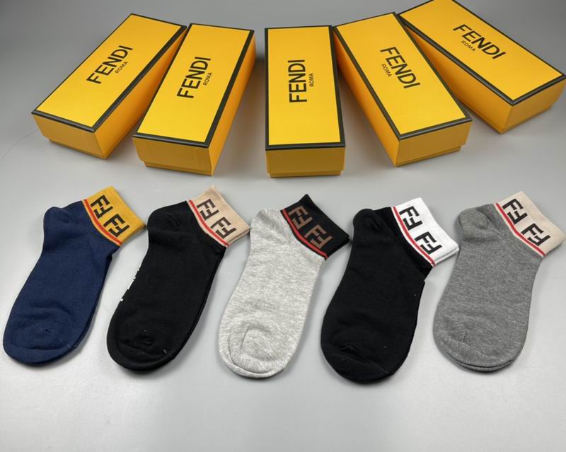 Fendi socks  (4)