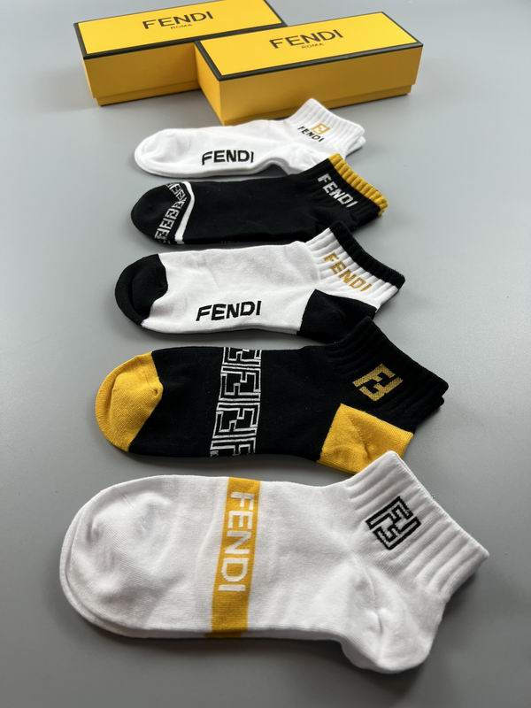 Fendi socks  (4)