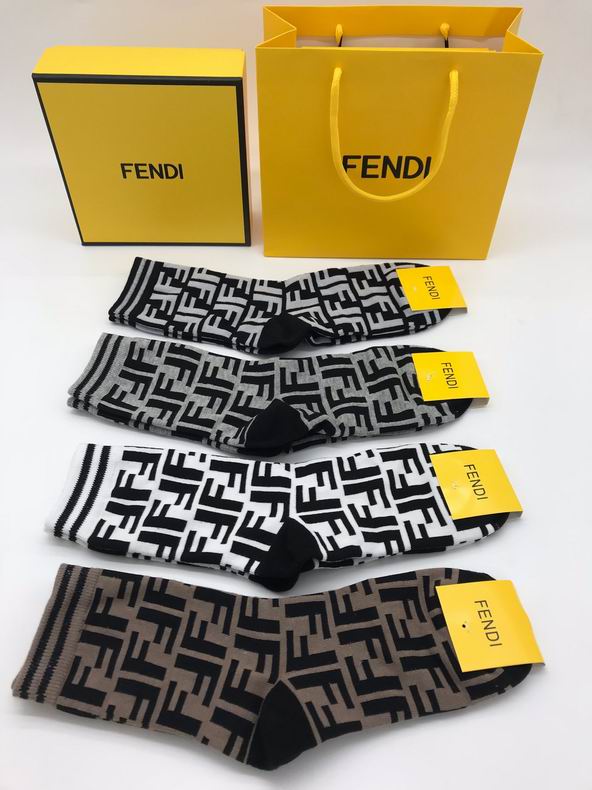 Fendi socks  (5)