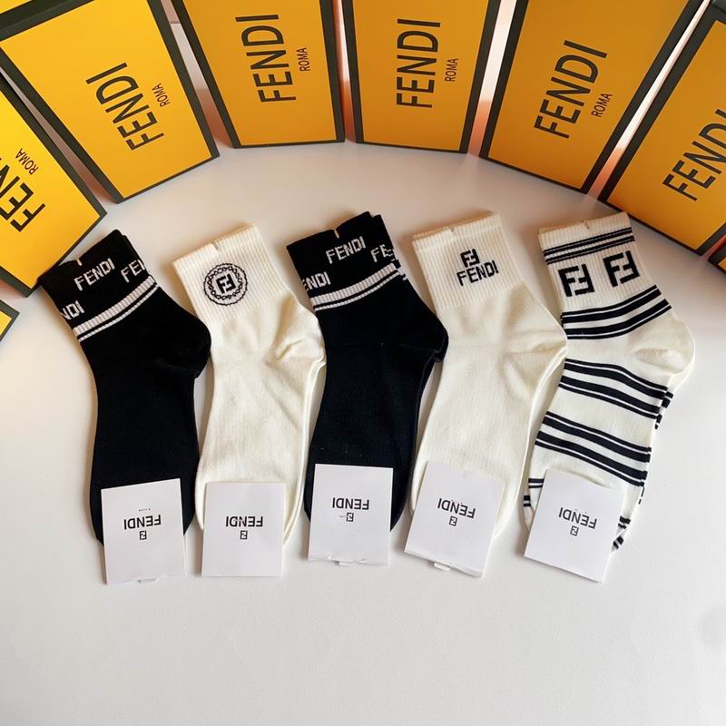 Fendi socks  (5)