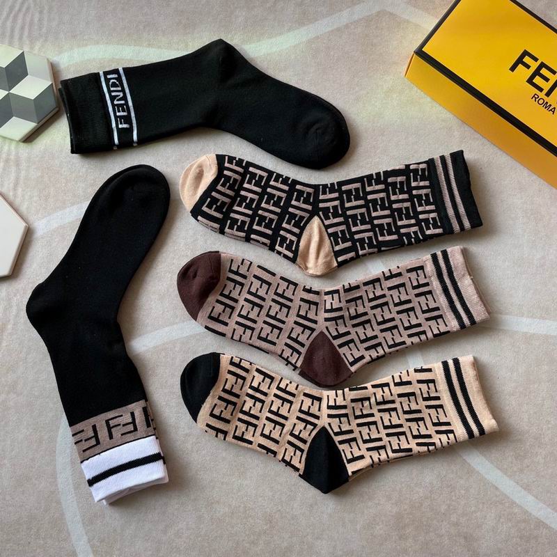 Fendi socks  (5)