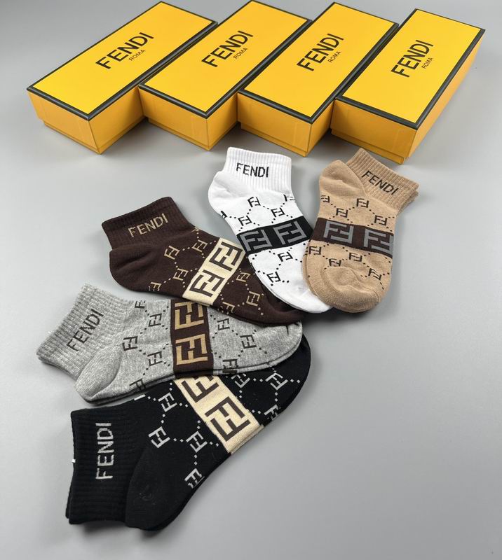 Fendi socks  (5)
