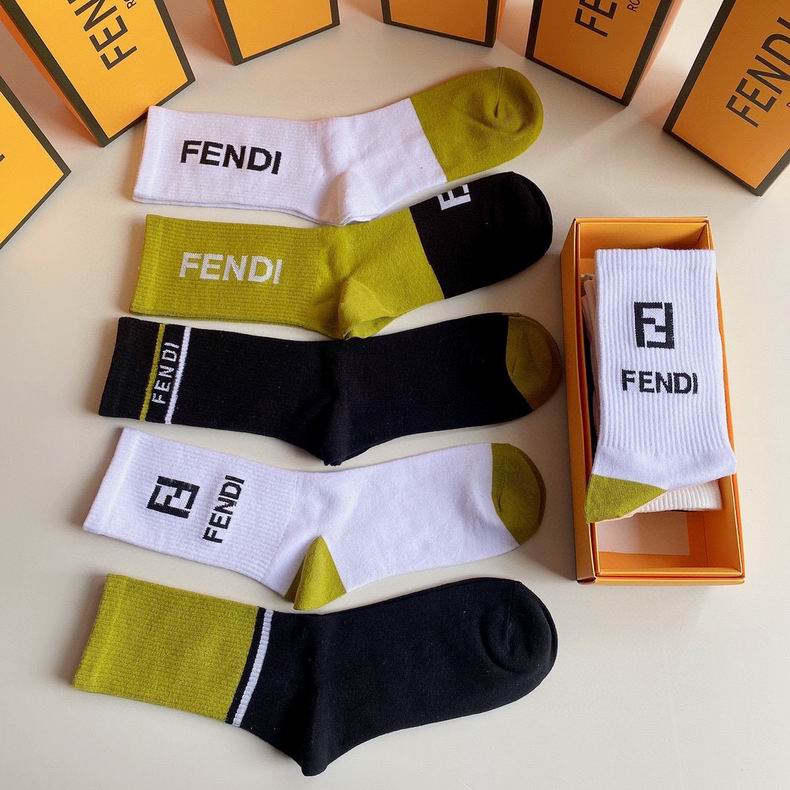 Fendi socks  (6)