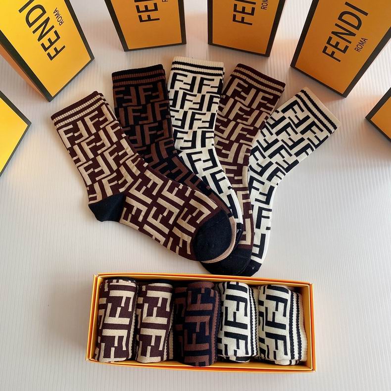 Fendi socks  (6)