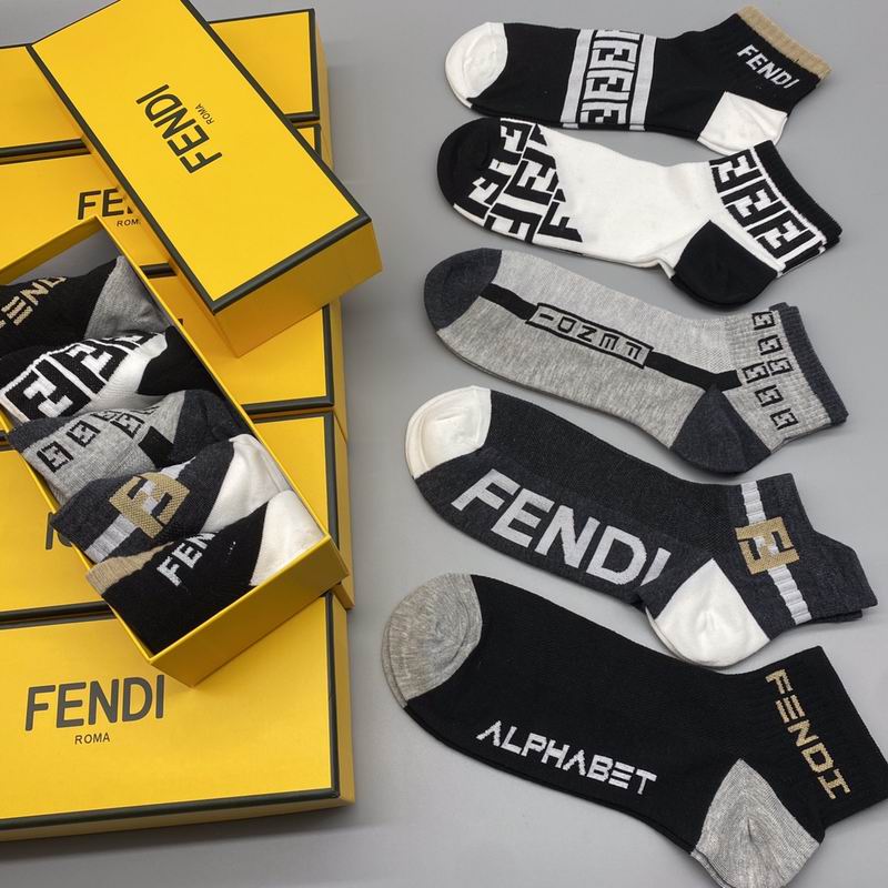 Fendi socks  (6)