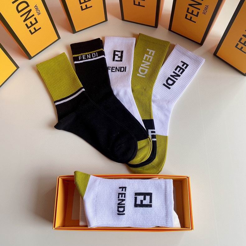 Fendi socks  (7)