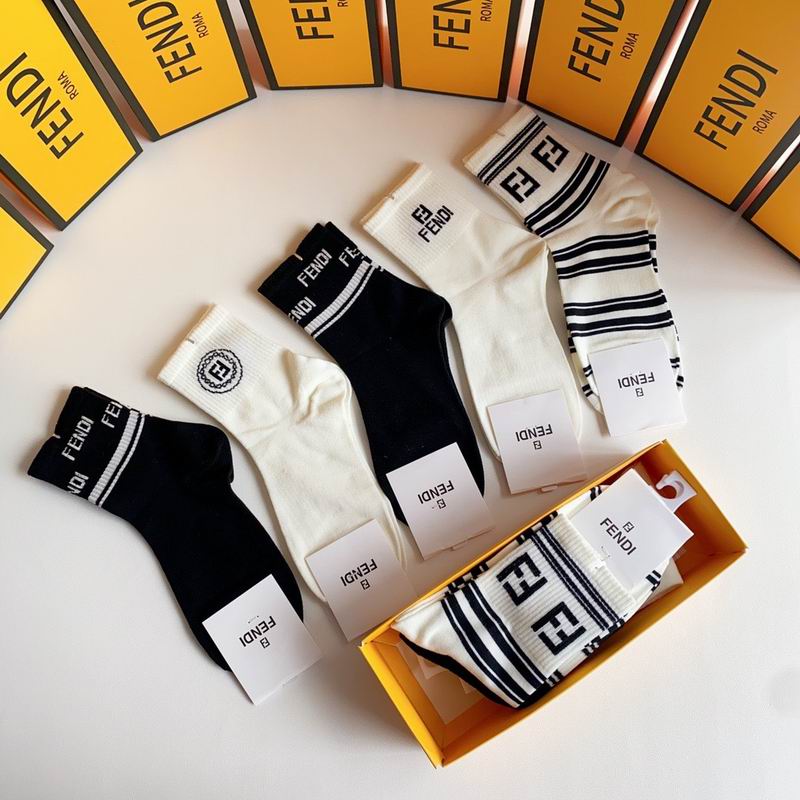 Fendi socks  (7)