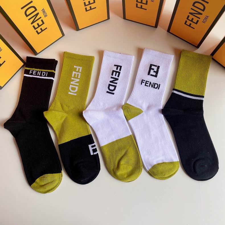 Fendi socks  (8)