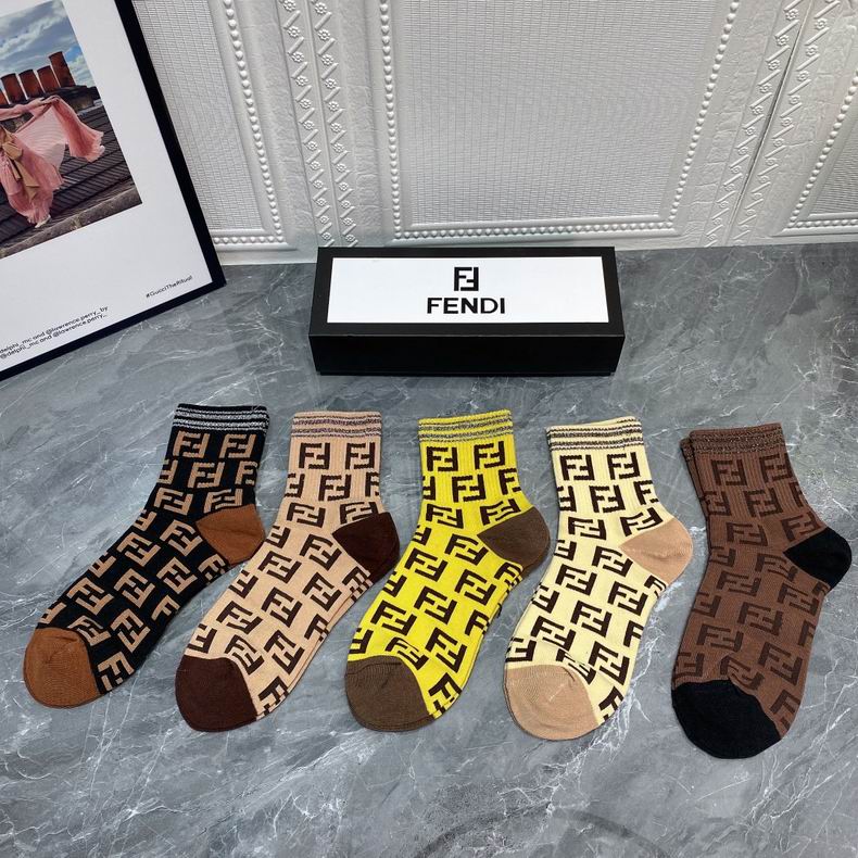 Fendi socks  (8)