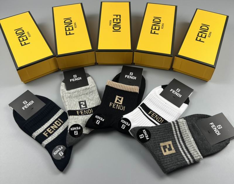 Fendi socks  (8)