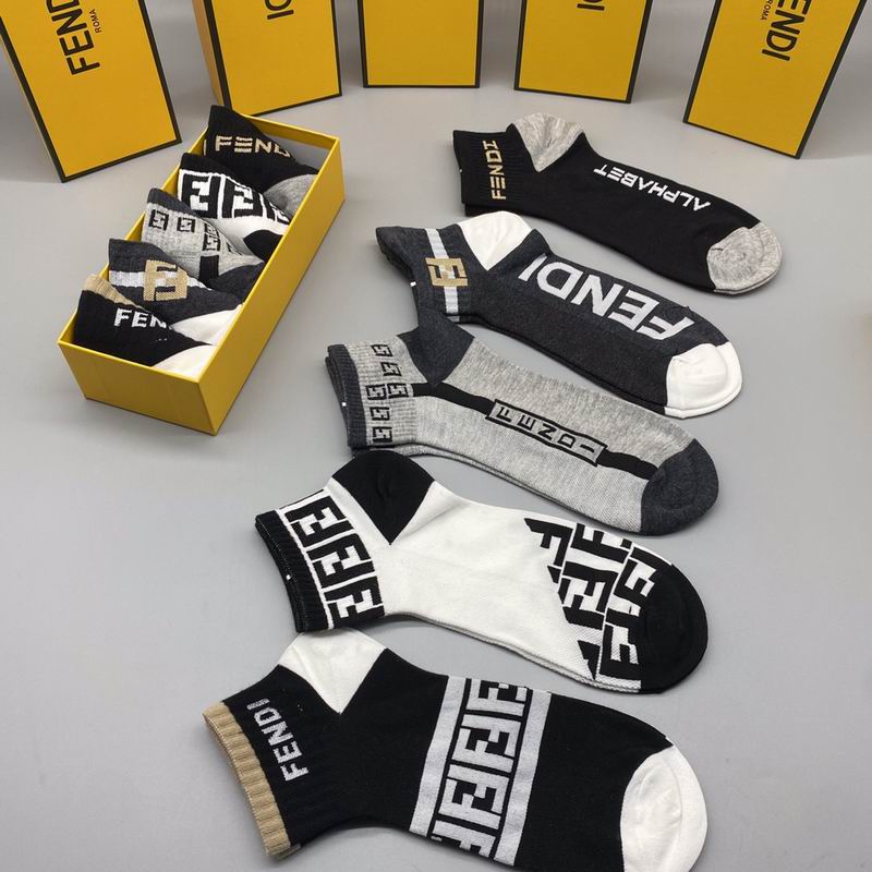 Fendi socks  (8)