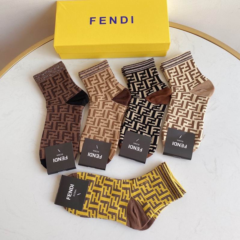 Fendi socks   (1)
