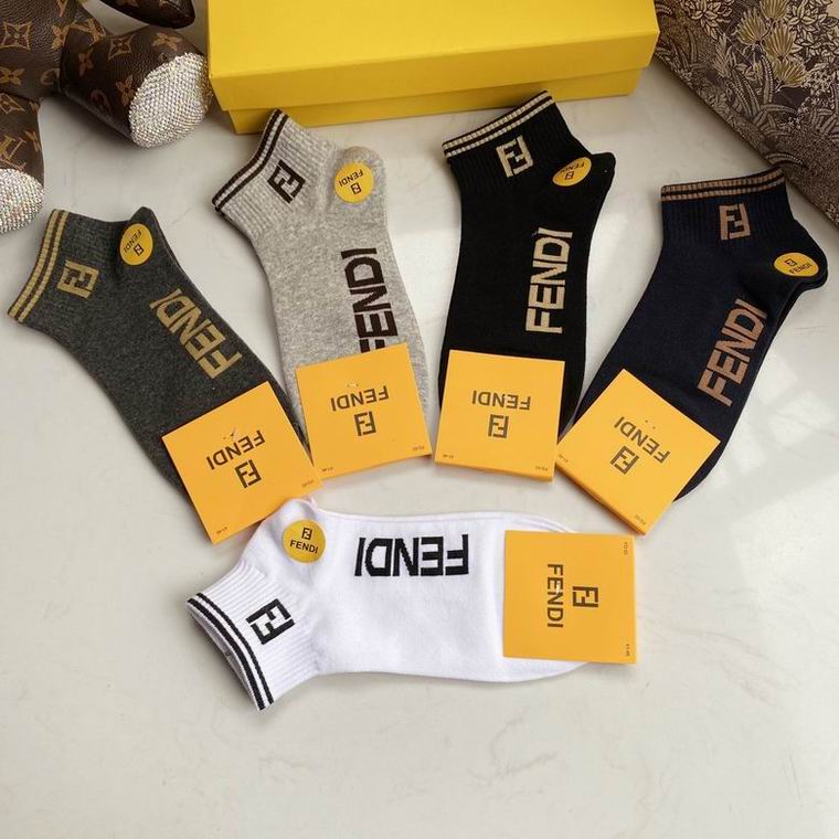 Fendi socks   (1)