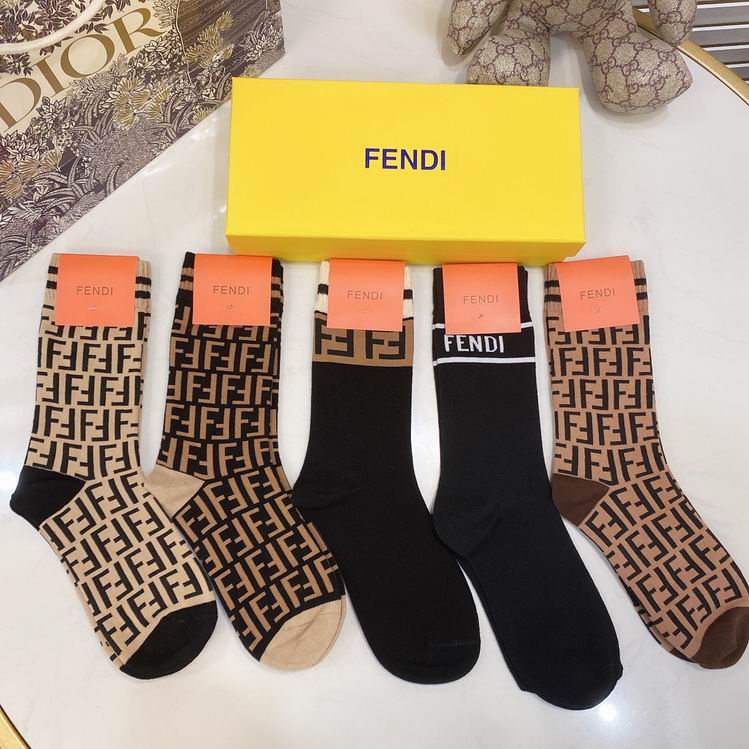 Fendi socks   (1)