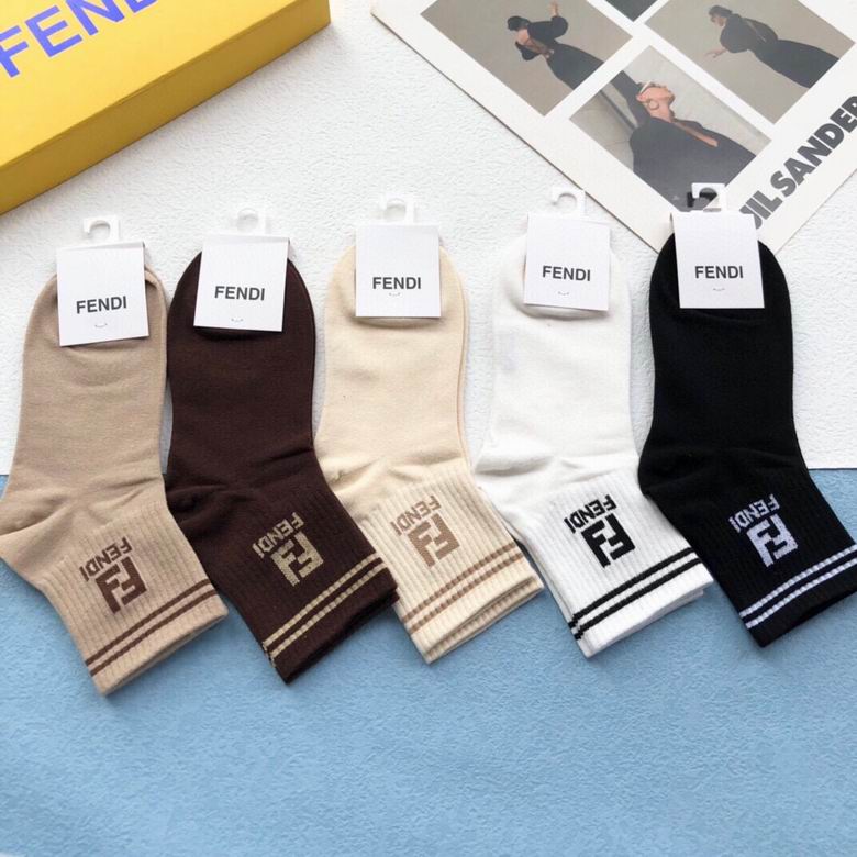 Fendi socks   (2)