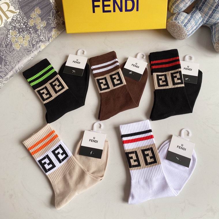 Fendi socks   (2)